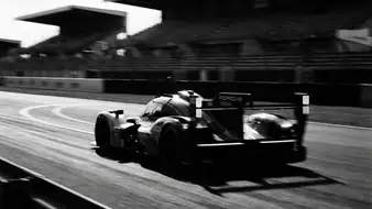 Real Racing 3 : Le Réalisme Ultime des Jeux de Course Mobiles header