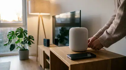 Google Homeは失敗後に試される　つながらない家で見えた復旧力 header
