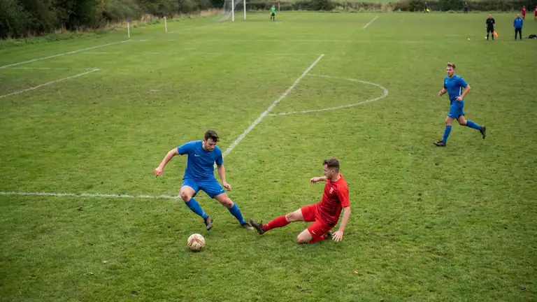 Score! Hero blinkt uit in korte sessies, maar verliest de strijd tegen herhaling header